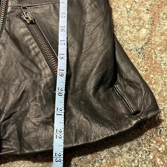 Walter Baker Black Leather Jacket 100% Genuine Leather Womens Size M Flaws - Picture 7 of 11